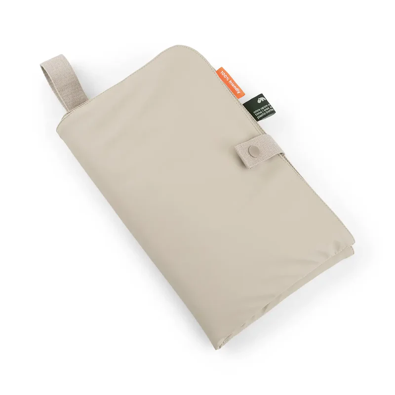 MB200372 Cambiador portátil plegable – Arena –